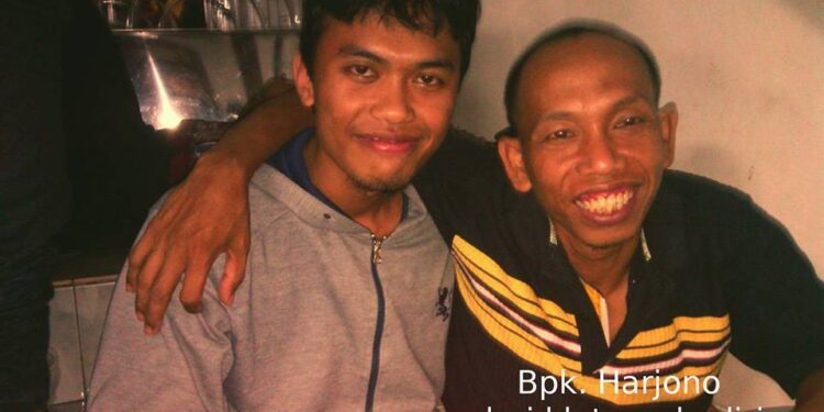 Harjono, Mengayuh Sepeda Klaten-Kediri Demi Menuntut Ilmu