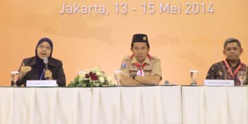 Dr Nungky Munir MBA kiri Staf Pengajar Senior PPM Manajemen menjadi salah satu narasumber dalam Rapat Pimpinan Nasional Rapimnas LDII 2014 yang digelar di Jakarta 1315 Mei 2014 Foto LINES