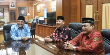 Gus Ipul: Pemprov Jatim Akan Realisasikan Koperasi Syariah Wanita