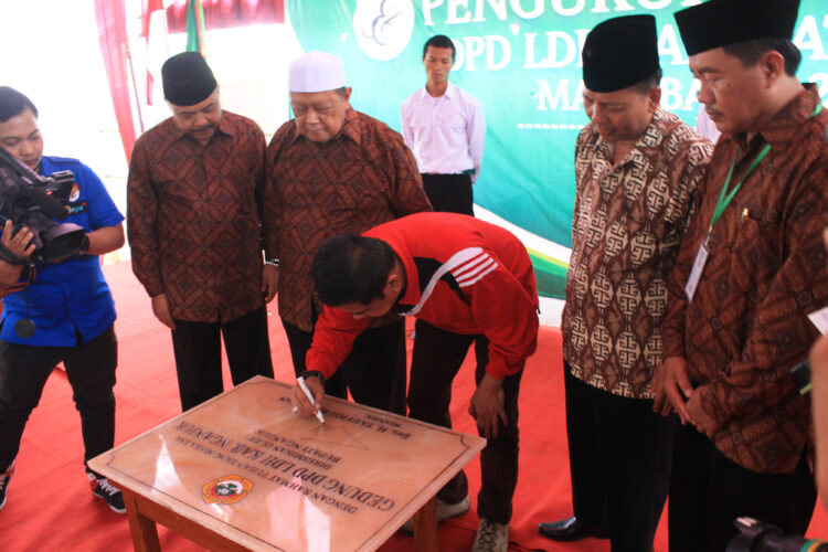 Bupati Nganjuk Resmikan Kantor LDII sekaligus Mengukuhkan Pengurus Masa Bakti 2015-2020