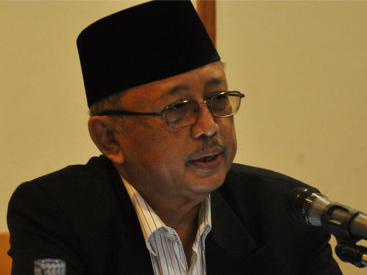 Almarhum KH Slamet Effendy Yusuf, Sang Pemersatu Umat