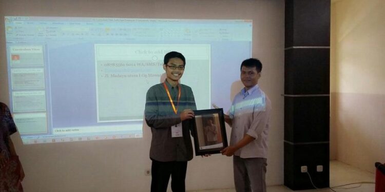 Ingin Sukses Sidang Tugas Akhir, Terapkan Presentasi Efektif