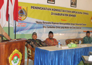 Kepala Bakesbangpol Kabupaten Jember, Widi Prasetya, saat membuka acara Peningkatan Konsultasi dan Kerjasama Ormas di Kantor DPD LDII Kabupaten Jember, Rabu (3/2).