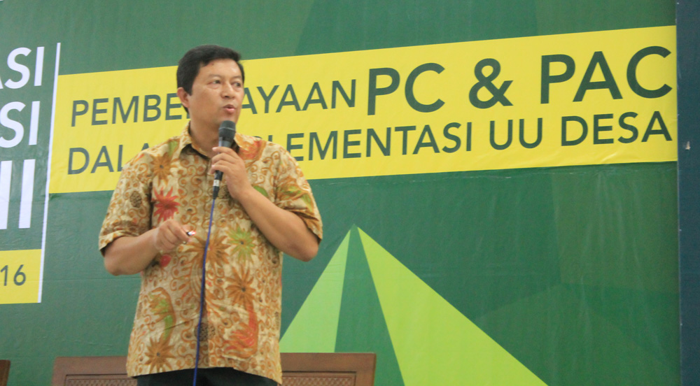 Pembekalan UU Desa Nomor 6 Tahun 2014 oleh Departemen OKK DPP LDII, Nurasid.