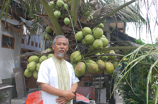 Prof. Wisnu Gardjito, pendiri komunitas The Green Coco Island (TGCI). Dok: mediaperkebunan.id.