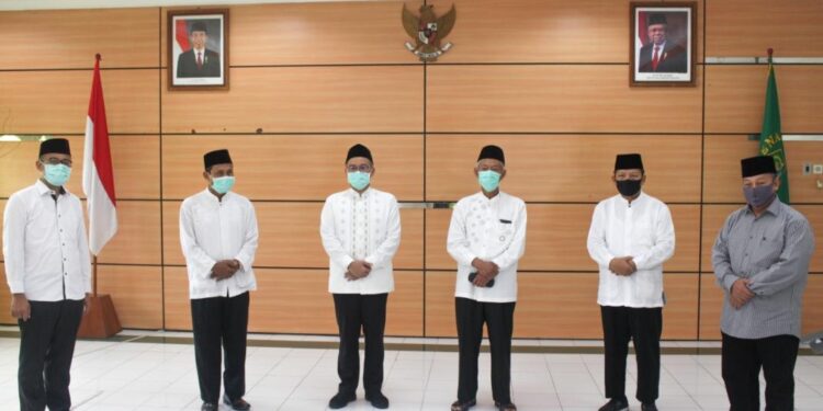 Kemenag Jatim dan ormas Islam membahas pelaksanaan Idul Fitri sesuai Keppres No 112020 di Surabaya Senin 185 Foto LINES Jatim