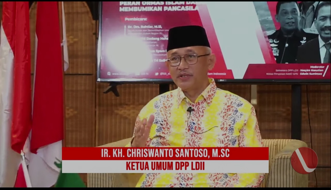 Ketua DPP LDII, Chriswanto Santoso membuka webinar kebangsaan melalui Peran Ormas Islam dalam Membumikan Pancasila. Dok: Lines.