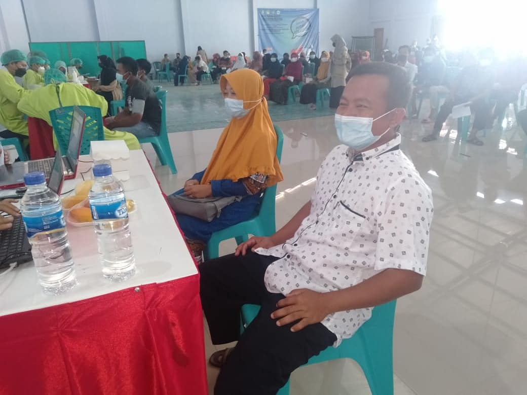 Pelaksanaan Vaksinasi di Pondok Pesantren Pelajar Mahasiswa (PPPM) Birul Walidain, Bojonegoro, Sabtu (25/9).