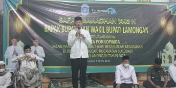 Bupati Lamongan Yuhronur Efendy bersafari ke beberapa Masjid Salah satunya di Masjid Al Muttaqin Desa Bandungsari 7 April 2022 Dok Kontributor KIM Lamongan