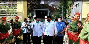 Bupati Jember H Hendy Siswanto didampingi Ketua DPD LDII Jember H Akhmad Malik Afandi di Silaturahim Syawal LDII 29 Mei 2022 Dok Kontributor KIM Jember