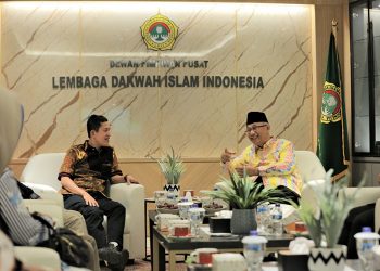 Ketua DPRD Kabupaten Banyuasin, Sumatera Selatan, Irian Setiawan beserta jajarannya berkunjung ke Kantor DPP LDII, Patal Senayan, Jakarta Selatan, 9 Juni 2022. Dok: LINES.