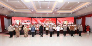 29 Polres di jajaran Polda Jatim terima predikat pelayanan prima baikFoto Deny Prasetyodetikcom