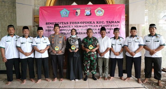 PC LDII Kecamatan Taman, Sidoarjo bersama Forkopimka mengadakan kegiatan bersama untuk penguatan perekonomian dan wawasan kebangsaan. Sasaran kegiatan adalah seluruh warga Kecamatan Taman, Sidoarjo.