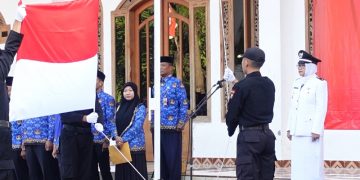 Paskibra upacara peringatan HUT ke 77 RI mengerek bendera merah putih di lingkungan Ponpes Pondok Blawe Rabu 178 Dok LDII Kediri