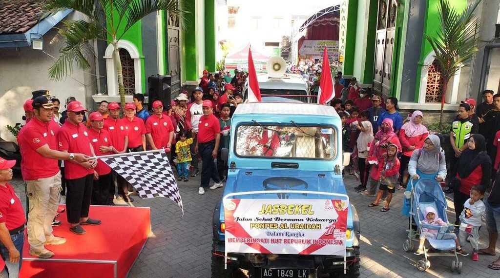 JasbekelJalanSehatPonpesAlUbaidahKertosono | LDII JAWA TIMUR Pembukaan Jalan Sehat Bersama Keluarga Jasbekel Pondok Pesantren Al Ubaidah Kertosono Foto LINES