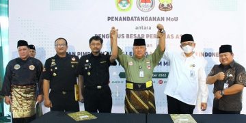 DPP LDII dan Pengurus Besar Persinas ASAD menandatangani nota kesepahaman MoU bidang mental spiritual pesilat Penandatanganan dilakukan saat Rapat Kerja Nasional Rakernas Persinas Asad 2022 di Padepokan Persinas ASAD Pondok Gede Jakarta Selasa 1110