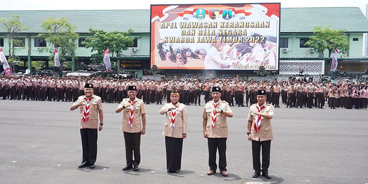 Kwarda Jawa Timur menggelar apel wawasan kebangsaan dan bela negara di Upacara A.Yani Kodam V/ Brawijaya, Rabu (26/10). Dok: LINES.