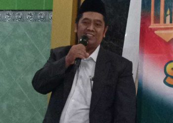 Ustaz Amir Mahmud salah satu mubaligh LDII pada tausyiah safari shalat subuh berjamaah di Masjid An-Nur, Jalan Empunala, Kota Mojokerto, Minggu (30/10). Dok: LINES.