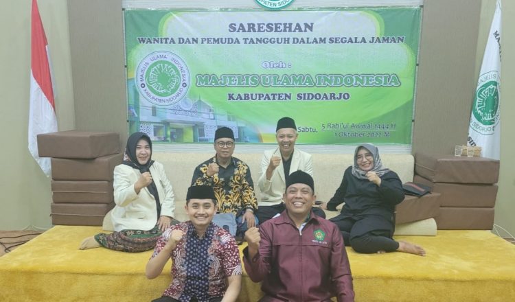 pemuda ldii ikuti saresahan muidprd jatim | LDII JAWA TIMUR Ketua Pemuda LDII Sidoarjo Yerik Sahuri kanan depan mengikuti saresahan organisasi wanita dan kepemudaan diselenggarakan oleh MUI Sabtu 110 Dok LINES
