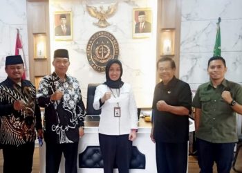 Kepala Kejaksaan Negeri (Kajari) Kota Kediri Novika Muzairah menerima kunjungan Jajaran DPD LDII Kota Kediri, Kamis (29/12). Dok: LINES.