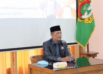 Ketua DPD LDII Kota Kediri H Agung Riyanto meminta masyarakat tetap waspada dan melindungi data pribadi di media sosial, Kamis (8/12). DoK: LINES.