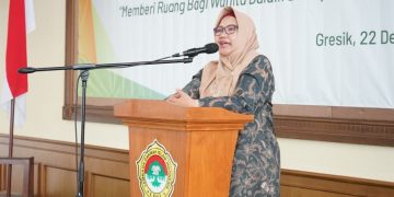 Wakil Bupati Gresik Hj Aminatun Habibah saat memberi pengarahan pada pengurus Wanita LDII Kabupaten Gresik Kamis 2212 Dok LINES