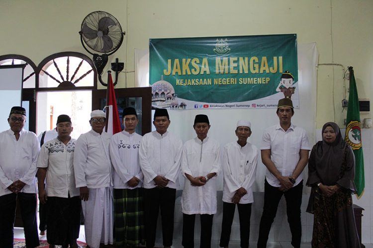 Mengawali tahun 2023 DPD LDII Kabupaten Sumenep menggandeng Kejaksaan Negeri Kejari mengadakan kegiatan pertamanya Jaksa Mengaji dan Jaksa Menjawab di Masjid Al Hadi Paberasan Minggu 151 Dok LINES
