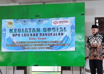 DPD LDII Bangkalan menyalurkan santunan sembako kepada para dhuafa dan anak yatim bertepatan peringatan Hari Kesetiakawanan Sosial Nasional (HKSN) 2022, Selasa (20/12). Dok: LINES.