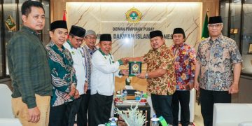 Ketua Umum MUI Kalimantan Utara Kaltara KH Zainuddin Dalila beserta jajaran silaturrahim ke Kantor DPP LDII Jakarta pada Rabu 41 Foto LINES