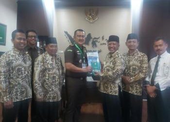 Pengurus DPD LDII Gresik mengawali tahun 2023 melaksanakan audiensi dengan Kejaksaan Negeri (Kejari) Gresik, Kamis (5/1). Dok: LINES.