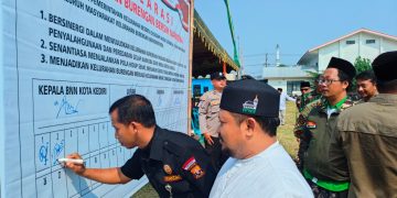Apel Kebangsaan dan Deklarasi Anti Narkoba oleh Kelurahan Burengan dan GP Ansor di Burengan Sport Center  Culinary Burengan pada 193