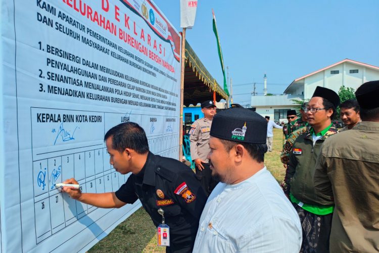 Apel Kebangsaan dan Deklarasi Anti Narkoba oleh Kelurahan Burengan dan GP Ansor di Burengan Sport Center Culinary Burengan pada 193 | LDII JAWA TIMUR Apel Kebangsaan dan Deklarasi Anti Narkoba oleh Kelurahan Burengan dan GP Ansor di Burengan Sport Center Culinary Burengan pada 193