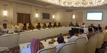 Forum Komunikasi Pimpinan Daerah Forkompimda dan Majelis Ulama Indonesia MUI Pamekasan Jawa Timur mengajak ormas ormas Islam termasuk LDII bersinergi mencegah masuknya paham menyimpang pada kegiatan Forum Group Discussion FGD yang dilaksanakan di Ruang Wahana Bina Praja Kantor Bupati Pamekasan Rabu 12