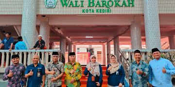 BPJS Kesehatan menyosialisasikan program Jaminan Kesehatan Nasional JKN kepada warga Pondok Pesantren Ponpes Wali Barokah Kota Kediri Kamis 93 Dok LINES