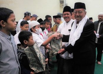 DPD LDII Kota Surabaya adakan acara santunan anak yatim pada Minggu (9/4) di Aula Pondok Pesantren Sabilurrosyiddin, Surabaya. Dok : Lines.