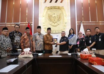 kunjungan DPP LDII ke Kantor Komisi Pemilihan Umum (KPU) di Jl. Imam Bonjol, Jakarta, Rabu (14/6). Dok: LINES.