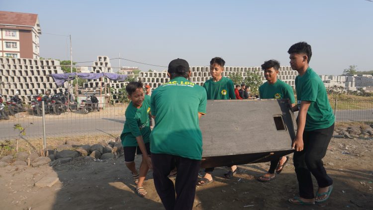 Tagana pun Ikut Terjun dalam Kerja Bakti LDII Sambut HUT RI ke-78