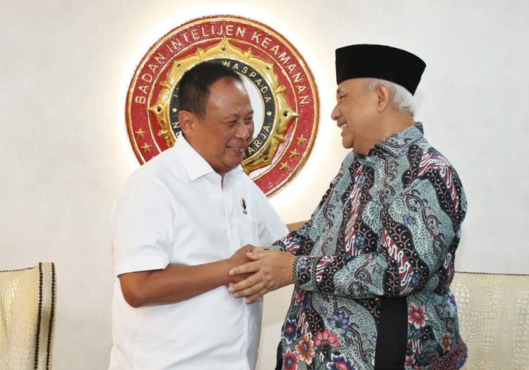 Ketua Umum DPP LDII KH Chriswanto Santoso dan jajarannya silaturahim ke Badan Intelijen dan Keamanan Baintelkam Polri bertemu Komjen Pol Suntana Foto LINES