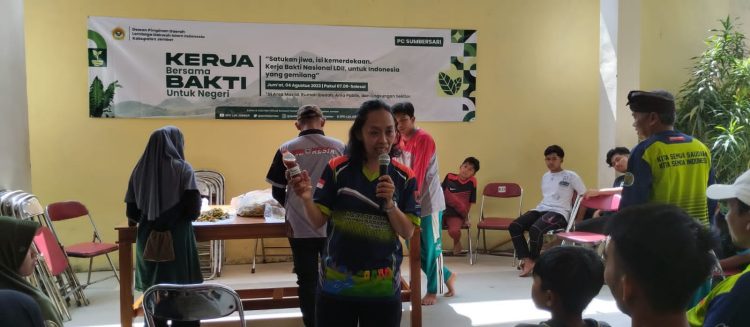 DPD LDII Kabupaten Jember bersama Relawan Ecoenzym Nusantara menggelar kegiatan pelatihan eco enzym. Dok: LINES.