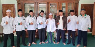 engurus DPD LDII Magetan menjalin silaturahim dengan Ketua MUI KH Ahmad Fathoni di kediamannya pada Sabtu 297 Dok LINES