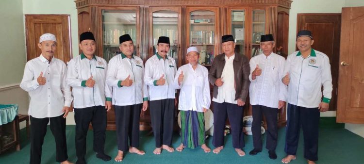 engurus DPD LDII Magetan menjalin silaturahim dengan Ketua MUI KH Ahmad Fathoni di kediamannya pada Sabtu 297 Dok LINES