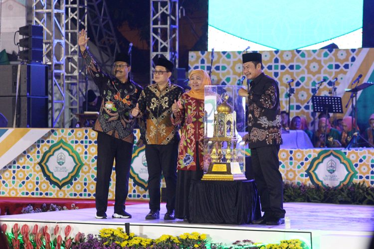 Kabupaten Lamongan juara umum MTQ ke-30 Jawa Timur, Minggu (8/10). Dok: LINES.
