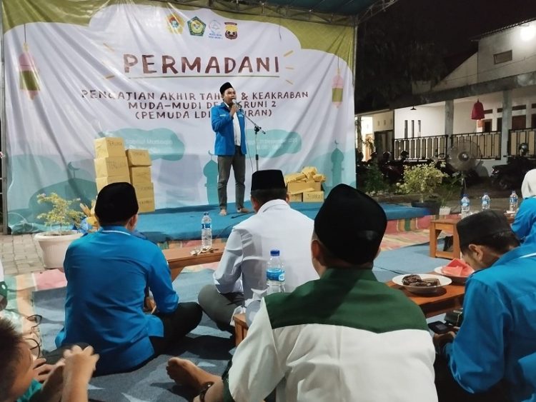 Ketua Dewan Pimpinan Kecamatan KNPI Buduran Lukman Hakim menghadiri Pengajian Akhir Tahun yang diselenggarakan PC LDII Buduran Minggu 3112 malam Dok LINES