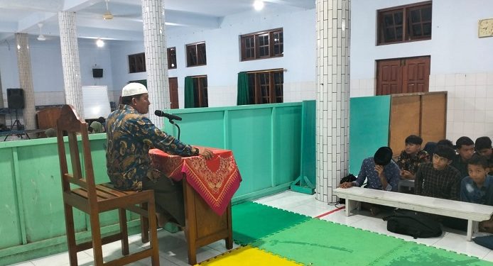 PC LDII Kecamatan Kunjang menggelar Pengajian Akbar Remaja pada Minggu (31/12), di Pondok Nurul Azizah, Desa Balung jeruk, Kecamatan Kunjang, Kediri. Dok: LINES.