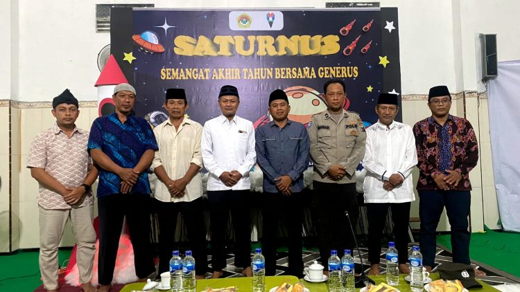 Camat Burneh Hosun S Pd MM dan Kanit Binmas Polsek Burneh menghadiri Pengajian Akhir Tahun Pemuda LDII Bangkalan di Junok Minggu malam 3112