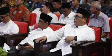 Ketua DPW LDII Jawa Timur KH Moch Amrodji Konawi kanan saat menghadiri silaturahim PW Muhammadiyah Jatim di i Auditorium Universitas Muhammadiyah Sidoarjo Sabtu 163 Dok LINES