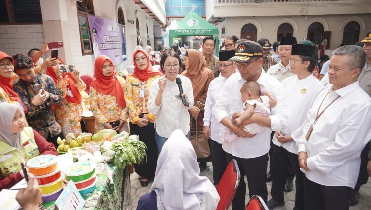 Menko PMK RI Muhadjir Effendy meninjau upaya pencegahan stunting di Posyandu As Syifa Ponpes Al Ubaidah Kertosono Nganjuk Sabtu 156 Dok LINES