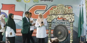 Bupati Banyuwangi Ipuk Fiestiandani Azwar Anas membuka Perkemahan Akhir Tahun Ajaran Cinta Alam Indonesia Permata CAI ke 45 di Bumi Perkemahan Wisata Waduk Sidodadi Glenmore Rabu 107 Dok LINES