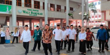 Kepala Dinas Kesehatan Provinsi Jawa Timur Prof Erwin Astha Triyono berkunjung ke Pondok Pesantren Ponpes Wali Barokah Kota Kediri pada Rabu siang 164 Dok LINES