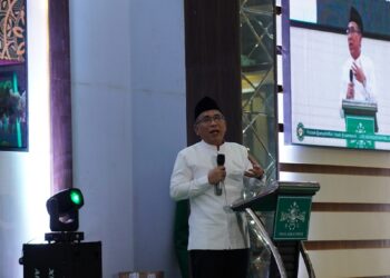 Ketua Umum PBNU KH Yahya Cholil Staquf saat hadiri silaturahim dan buka puasa bersama Forkopimda yang diselenggarakan PWNU Jatim, Selasa (25/3) di Surabaya. Dok: LINES.